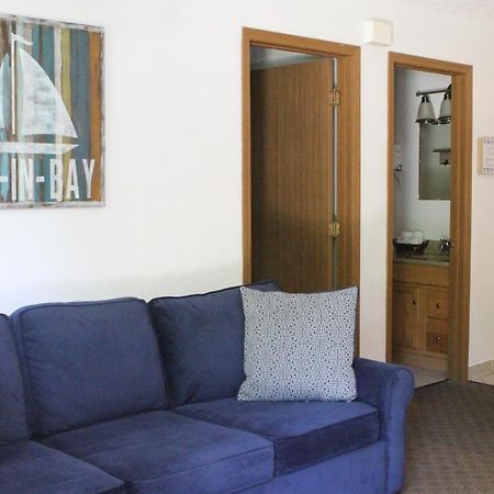 Bay Lodging Resort Put-in-Bay Extérieur photo