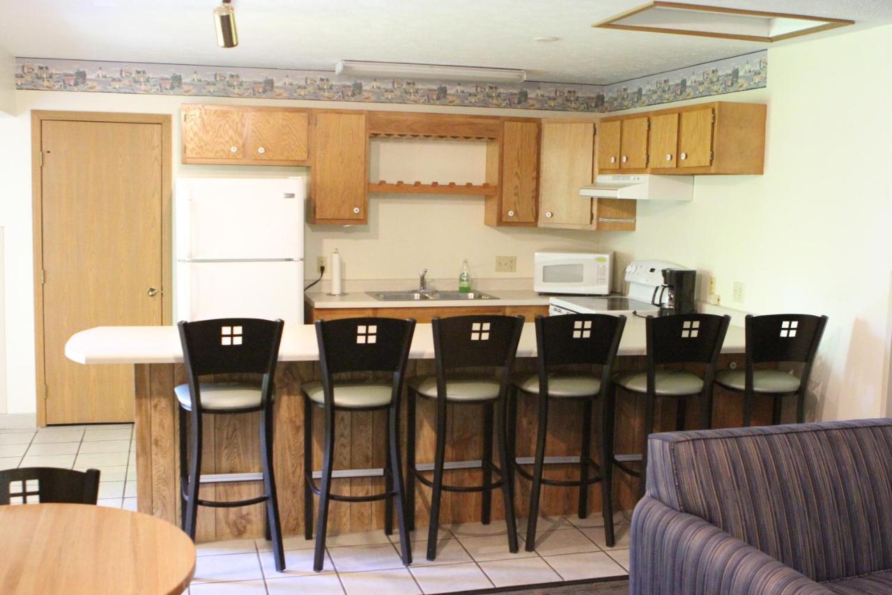 Bay Lodging Resort Put-in-Bay Extérieur photo