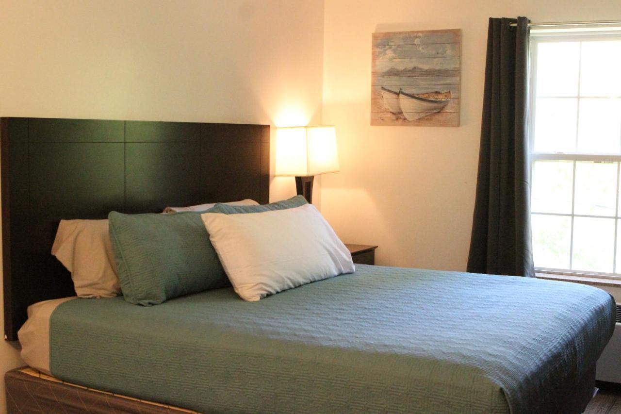Bay Lodging Resort Put-in-Bay Extérieur photo